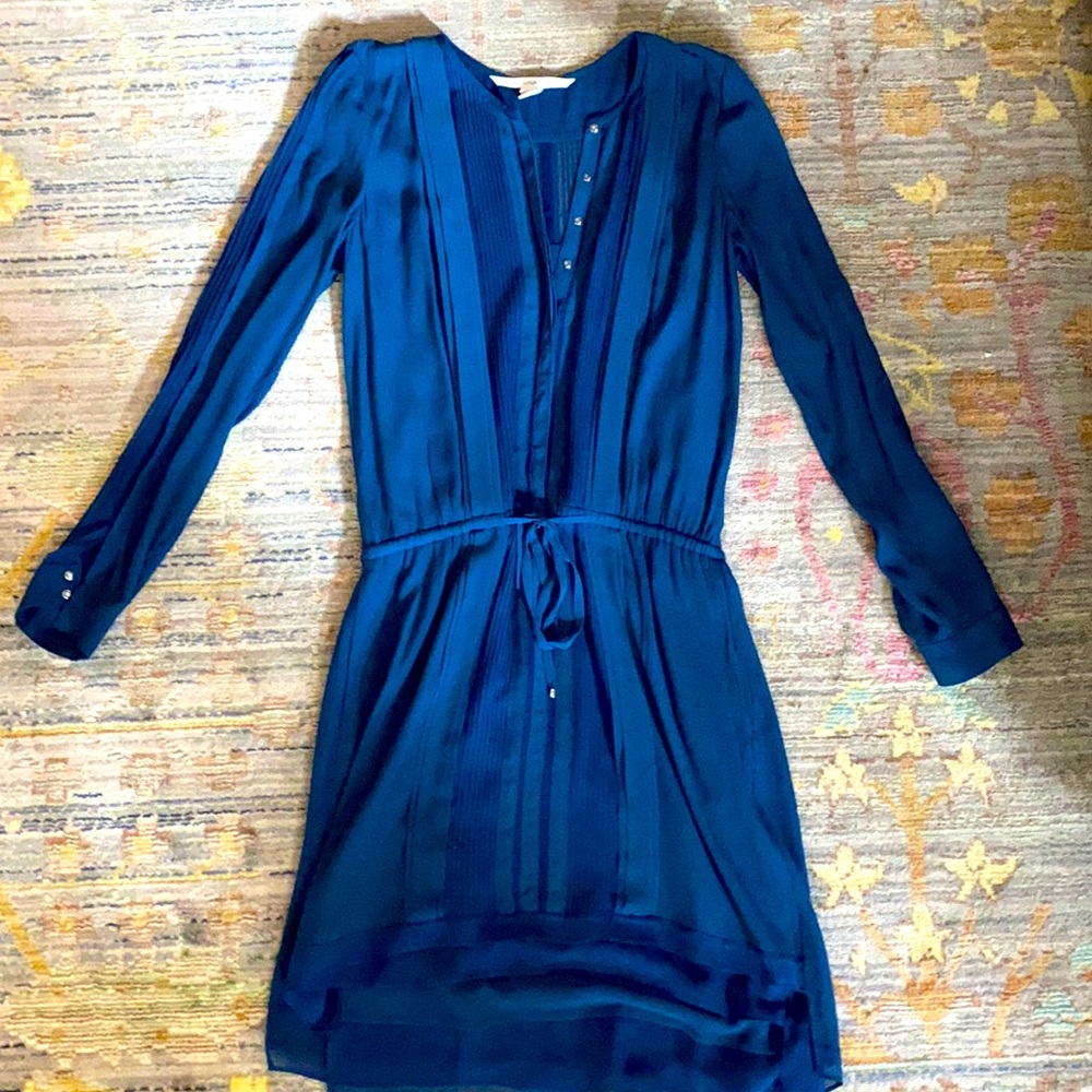 Silk Sapphire blue long sleeve DVF dress SZ 2